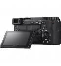 Sony α6400 + 18-135mm