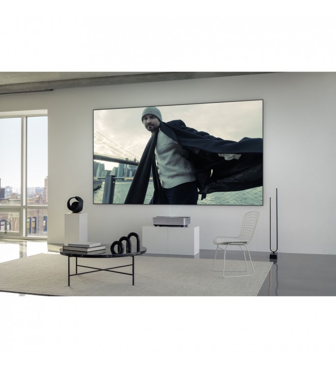 Leica Screen | 80"